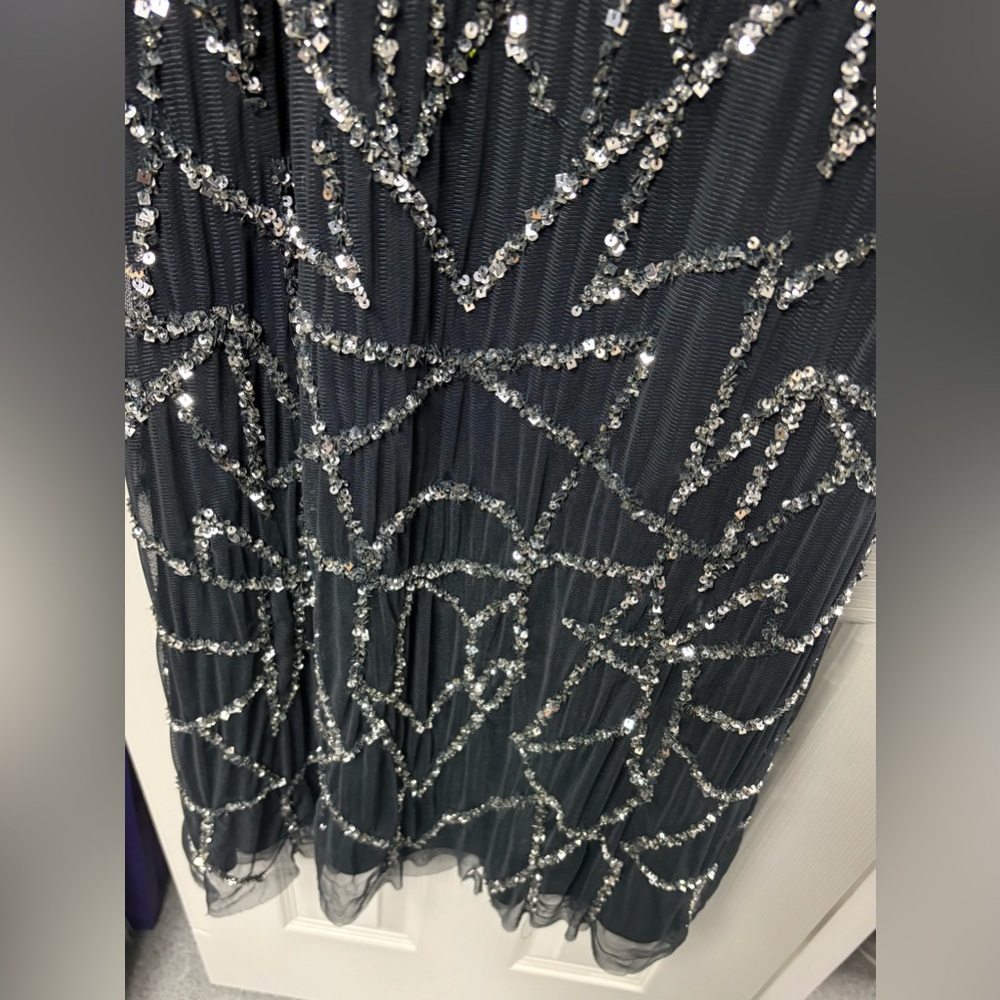 Adrianna Papell Maxi Sequin Dress 🌚✨🪩 - Picture 4 of 7
